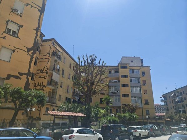 appartamento in vendita a Napoli