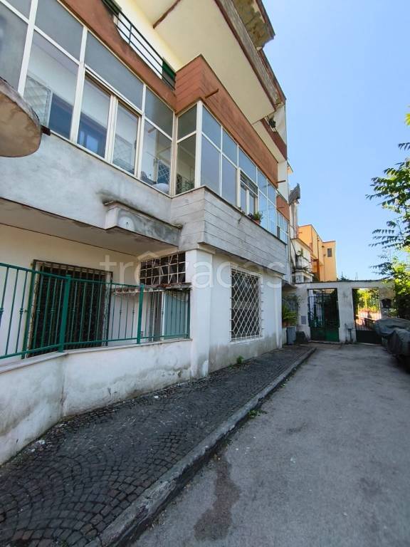 appartamento in vendita a Napoli in zona Bagnoli