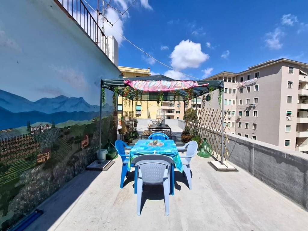 appartamento in vendita a Napoli in zona Arenella