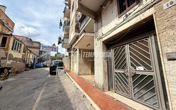 negozio in vendita a Napoli