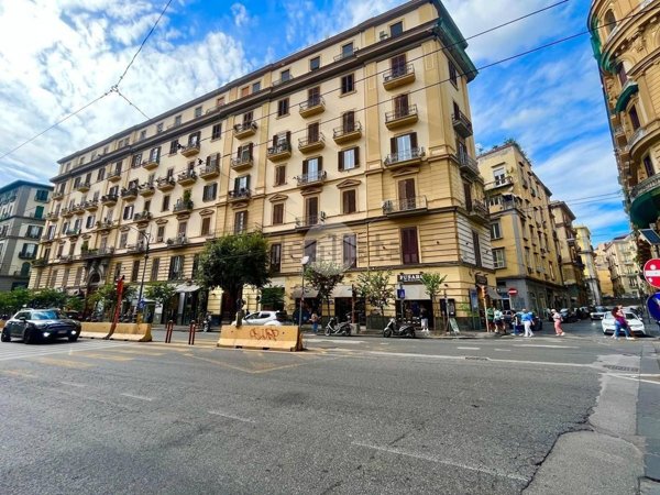appartamento in vendita a Napoli in zona Pendino / San Giuseppe