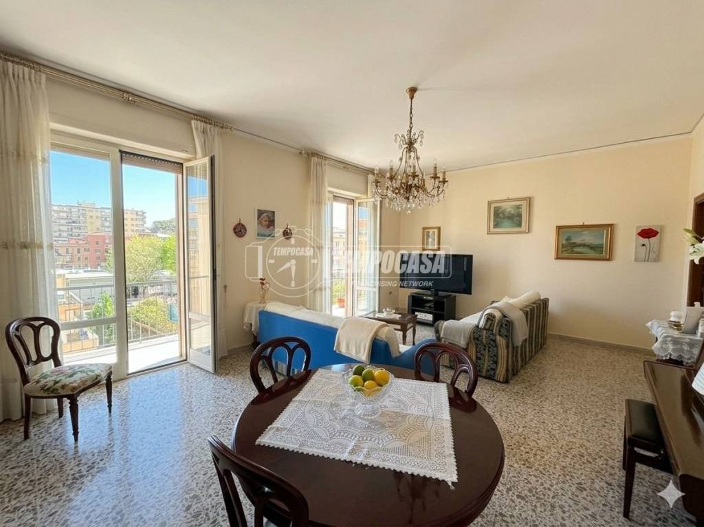 appartamento in vendita a Napoli in zona Arenella