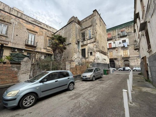 appartamento in vendita a Napoli in zona San Giovanni a Teduccio