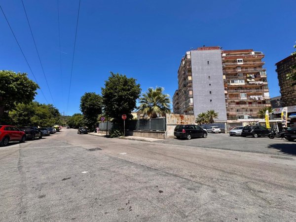 appartamento in vendita a Napoli in zona Pianura