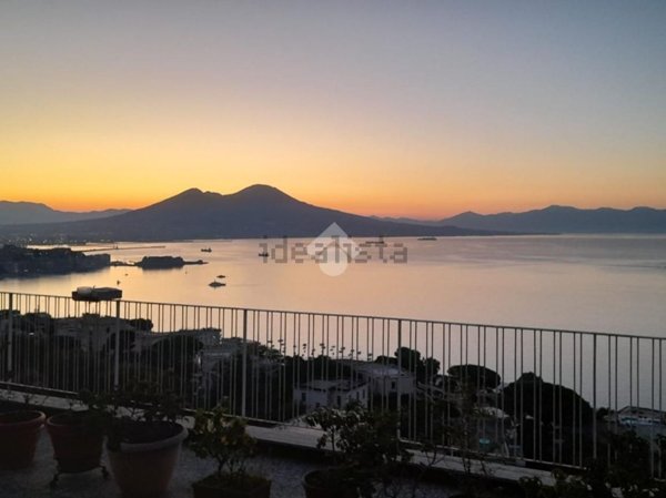appartamento in vendita a Napoli in zona Posillipo