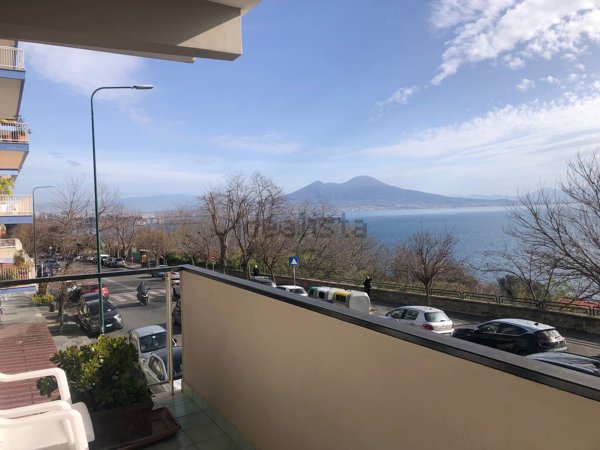 appartamento in vendita a Napoli in zona Posillipo