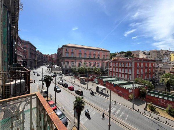 appartamento in vendita a Napoli in zona Stella