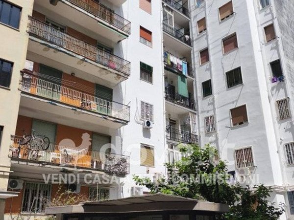 appartamento in vendita a Napoli in zona Bagnoli