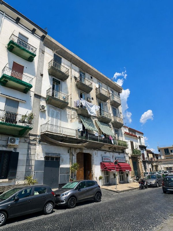 appartamento in vendita a Napoli in zona San Pietro a Patierno