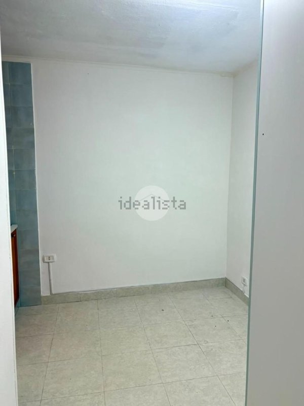appartamento in vendita a Napoli in zona San Ferdinando