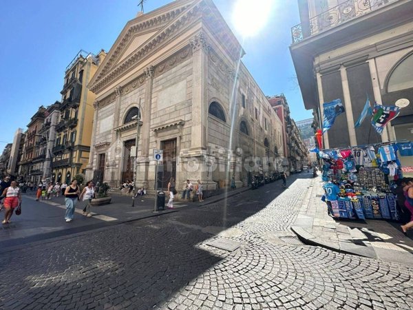 appartamento in vendita a Napoli in zona Montecalvario