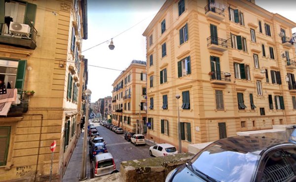 appartamento in vendita a Napoli in zona Stella