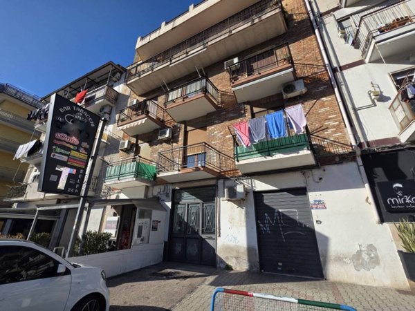 appartamento in vendita a Napoli in zona Barra