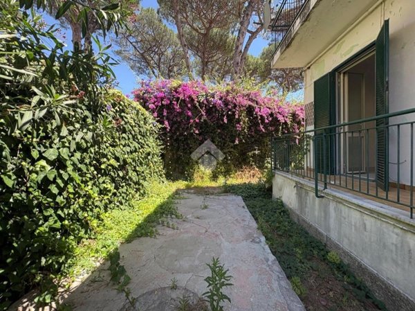 appartamento in vendita a Napoli in zona Posillipo