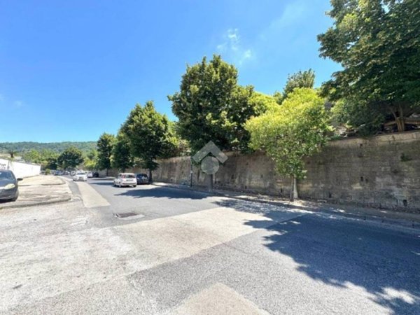 appartamento in vendita a Napoli in zona Soccavo