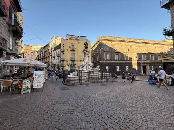 negozio in vendita a Napoli