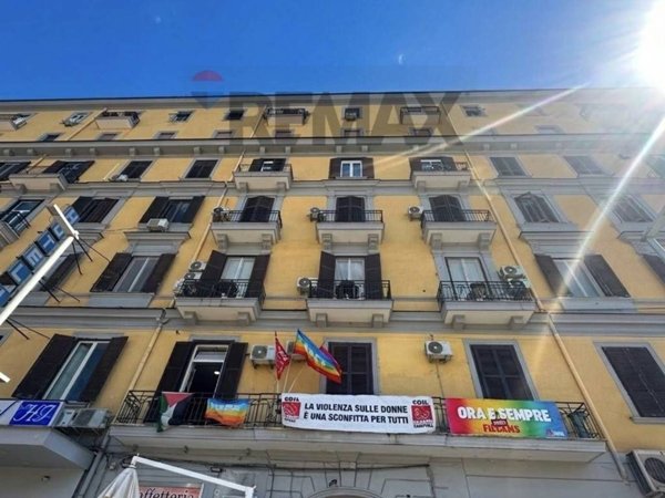 appartamento in vendita a Napoli in zona Pendino / San Giuseppe
