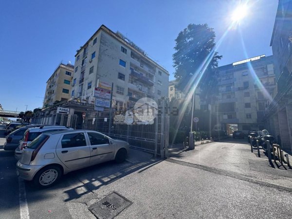 appartamento in vendita a Napoli in zona Miano