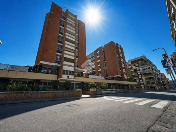 appartamento in vendita a Napoli in zona Bagnoli