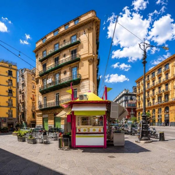appartamento in vendita a Napoli in zona Pendino / San Giuseppe