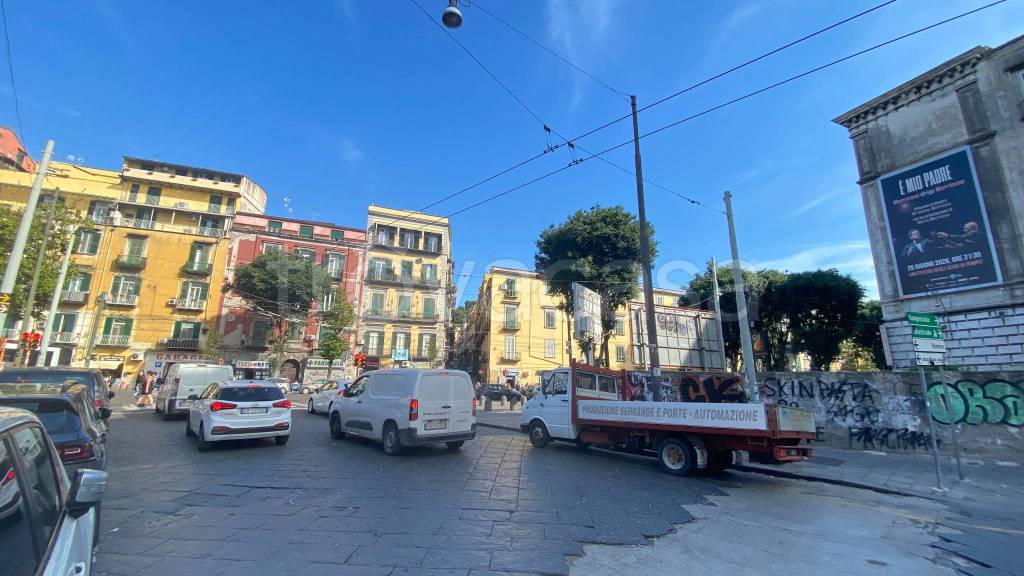 appartamento in vendita a Napoli in zona Mercato