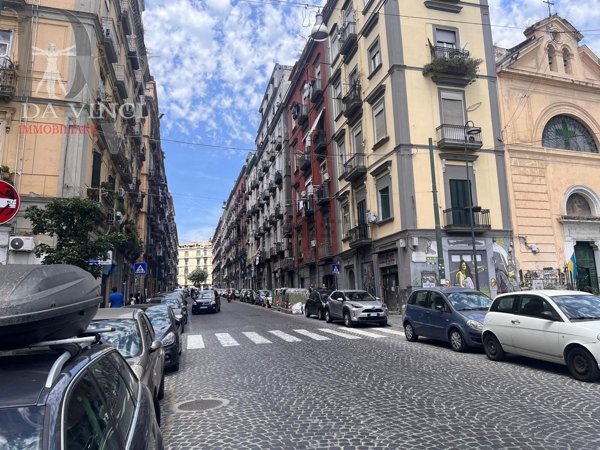 appartamento in vendita a Napoli in zona San Lorenzo