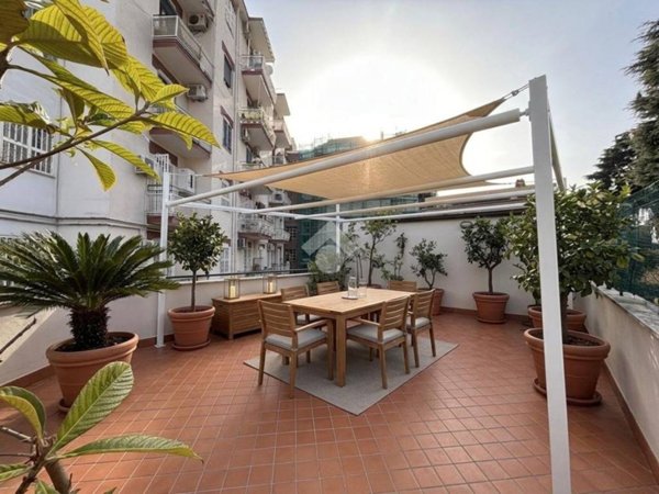 appartamento in vendita a Napoli in zona Capodimonte / Colli Aminei