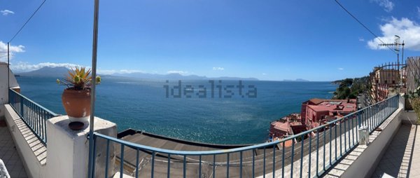 appartamento in vendita a Napoli in zona Posillipo