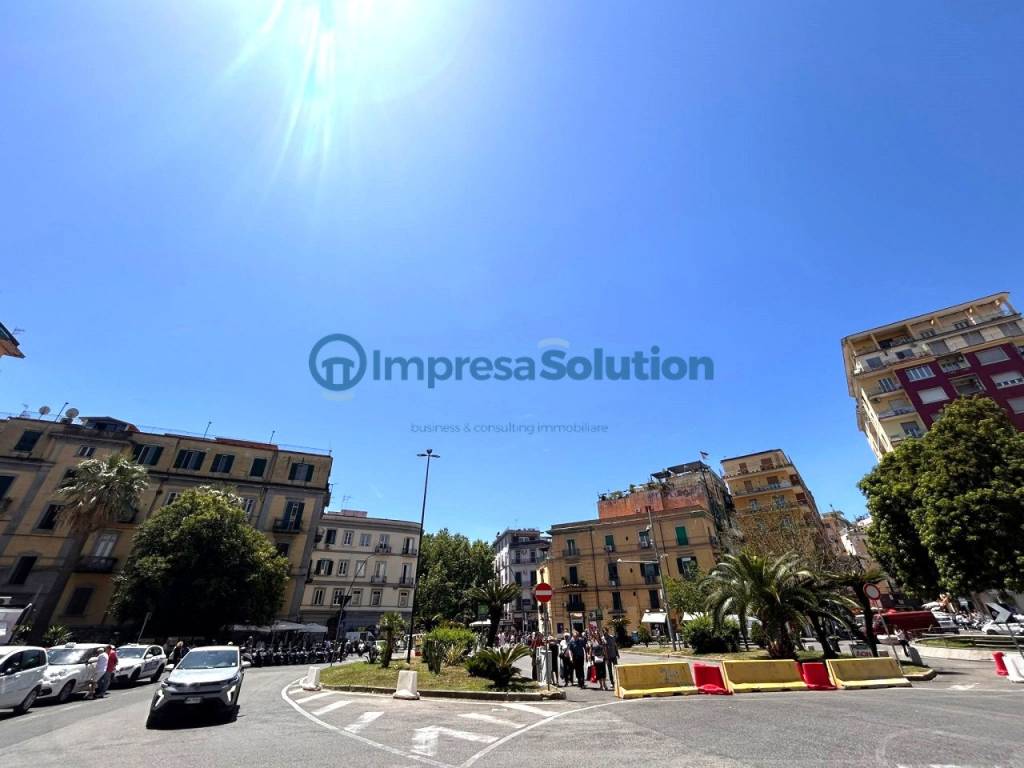 negozio in vendita a Napoli in zona Vomero