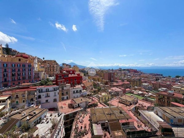 appartamento in vendita a Napoli in zona Arenella