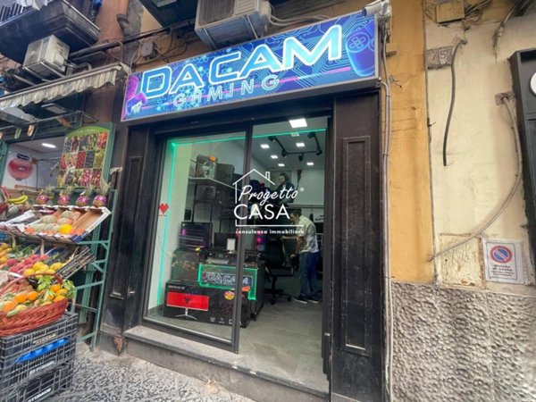negozio in vendita a Napoli