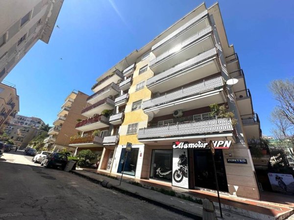 appartamento in vendita a Napoli in zona Arenella