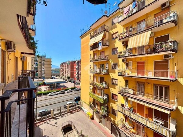 appartamento in vendita a Napoli in zona Zona Industriale-Ferrovia