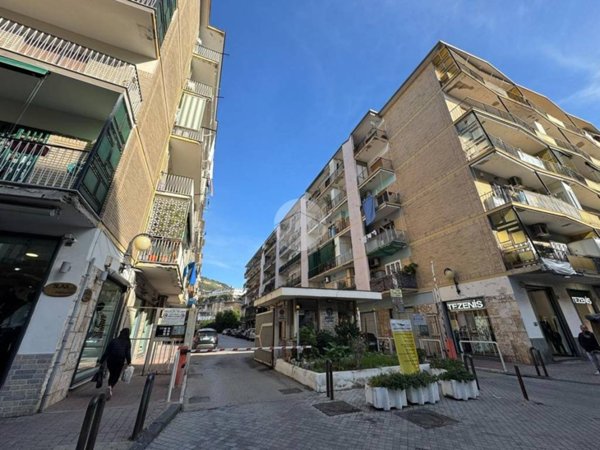 appartamento in vendita a Napoli in zona Soccavo