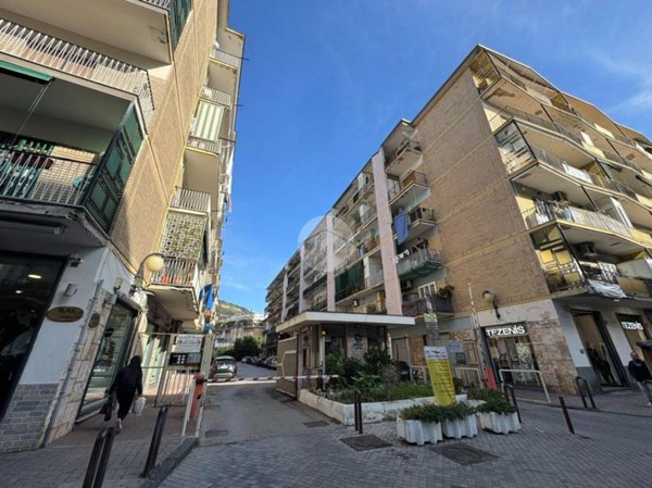 appartamento in vendita a Napoli in zona Soccavo