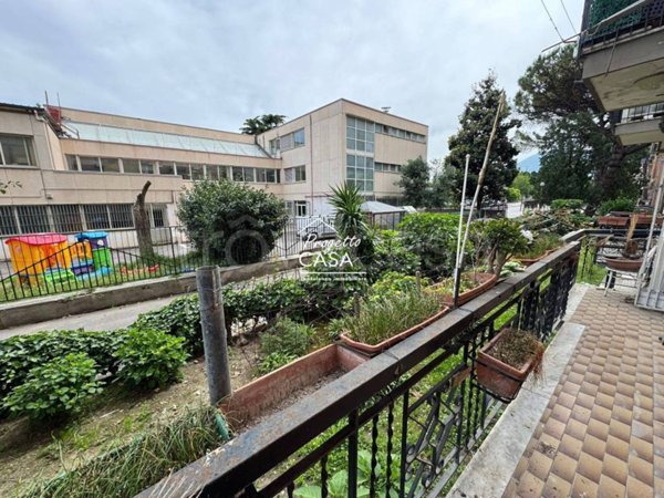 appartamento in vendita a Napoli in zona Ponticelli