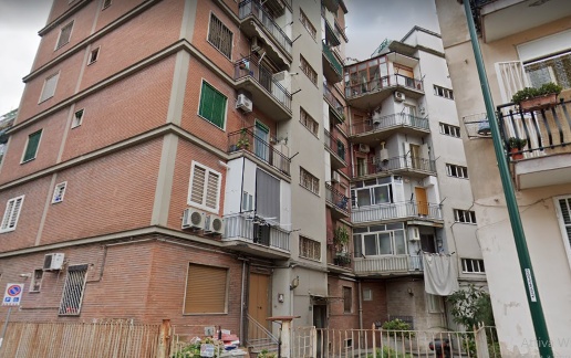 appartamento in vendita a Napoli in zona Vicaria