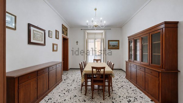 appartamento in vendita a Napoli in zona San Lorenzo