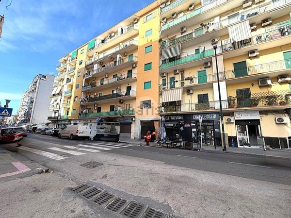 appartamento in vendita a Napoli in zona Bagnoli