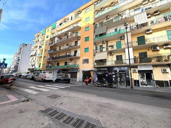 appartamento in vendita a Napoli in zona Bagnoli