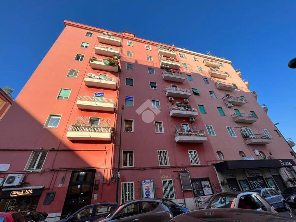appartamento in vendita a Napoli in zona Arenella