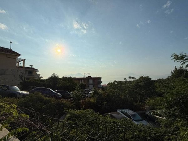 appartamento in vendita a Napoli in zona Posillipo