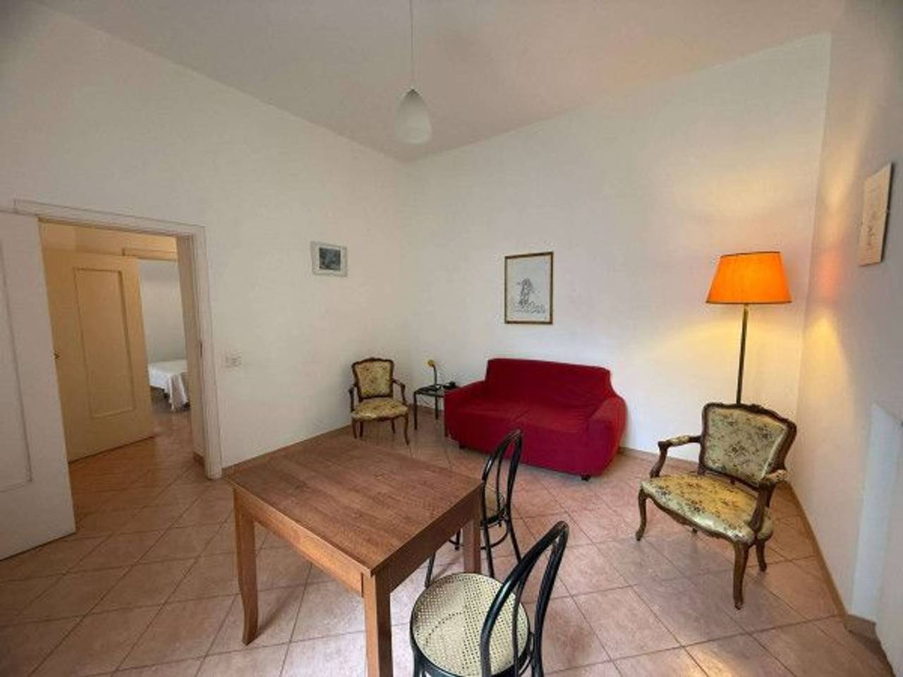 appartamento in vendita a Napoli in zona Chiaia