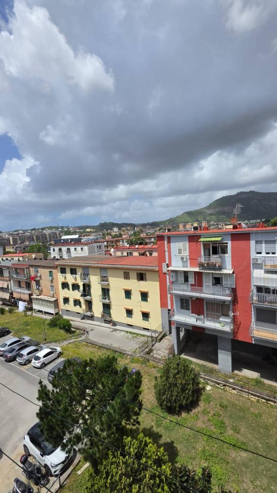 appartamento in vendita a Napoli in zona Porto