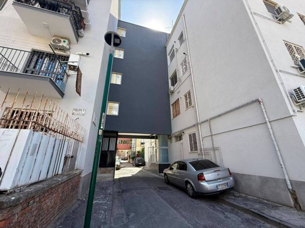 appartamento in vendita a Napoli in zona Fuorigrotta