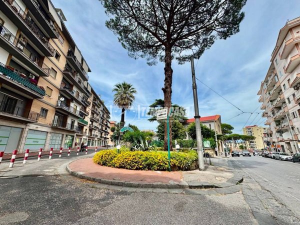 appartamento in vendita a Napoli in zona Capodimonte / Colli Aminei