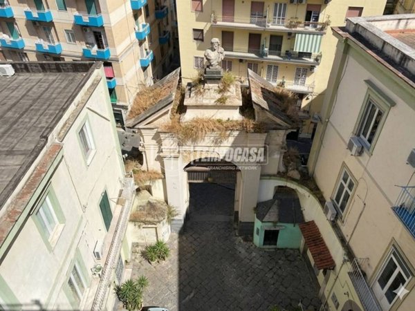 appartamento in vendita a Napoli in zona Arenella