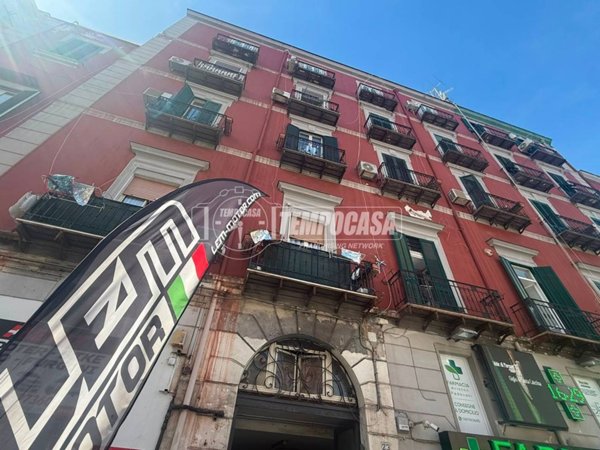 appartamento in vendita a Napoli in zona Chiaia