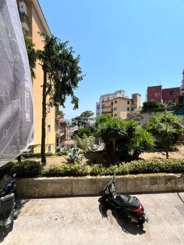 appartamento in vendita a Napoli in zona Vomero