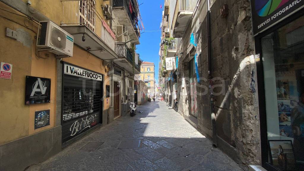 appartamento in vendita a Napoli in zona Pendino / San Giuseppe